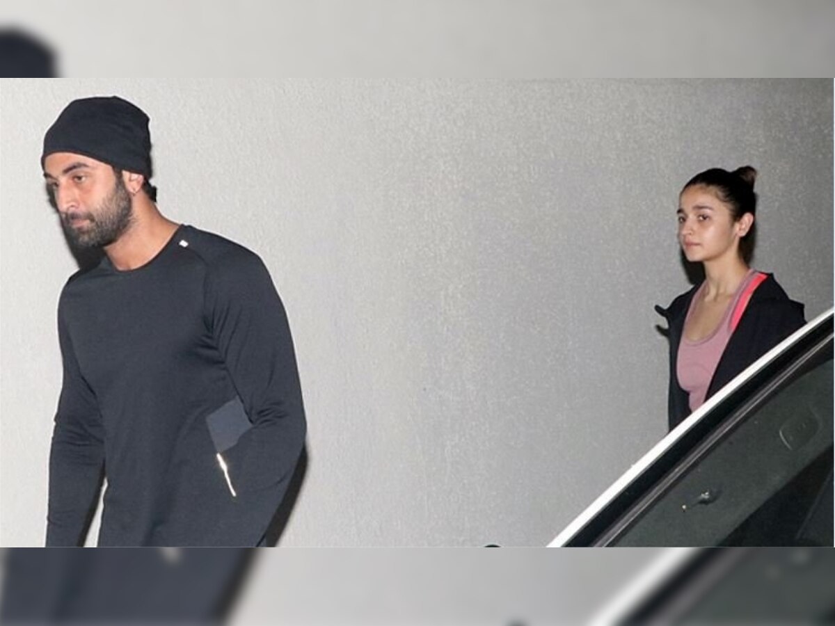 Ranbir Kapoor postpones live-in plans with Alia Bhatt to spend more time with father Rishi Kapoor ?