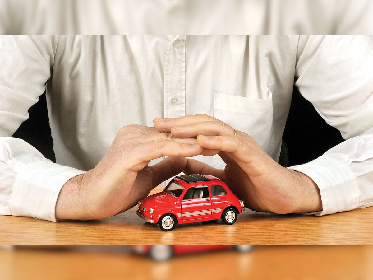 It is not mandatory to buy car insurance from auto dealer