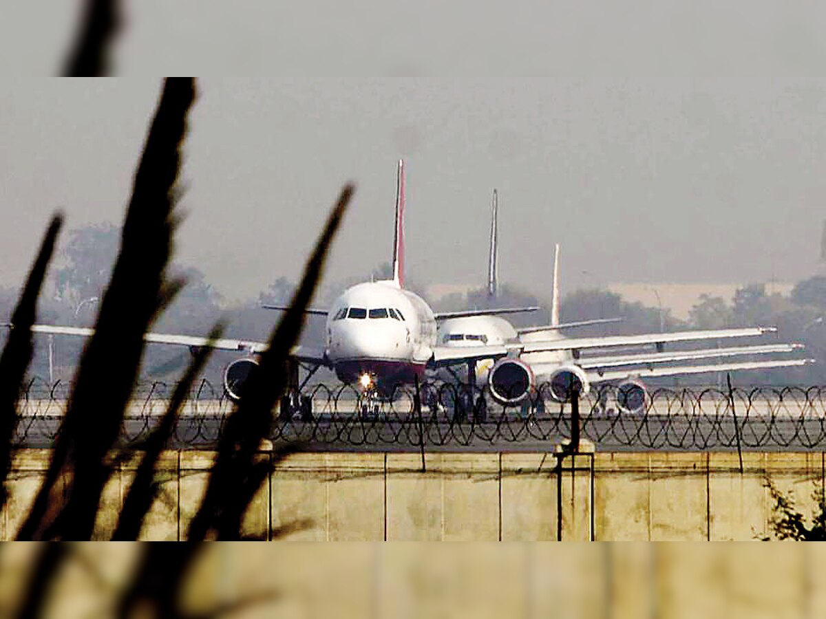 Jet Airways debacle sees IndiGo, Vistara market share fly