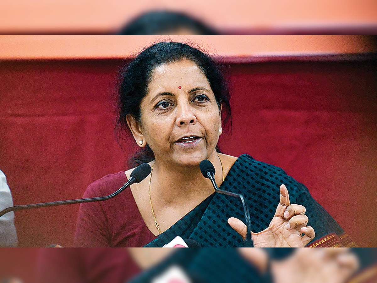 Defence Minister Nirmala Sitharaman in Mumbai, blasts Congress