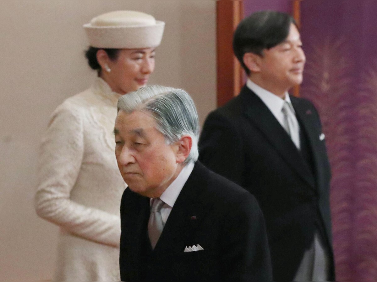 Departing Japanese Emperor Akihito thanks the people, prays for peace