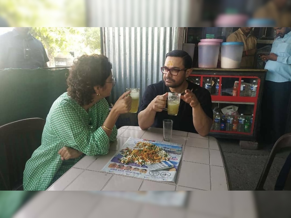 Aamir Khan takes a break from work to grab bhelpuri and sugarcane juice at local dhaba, see pics