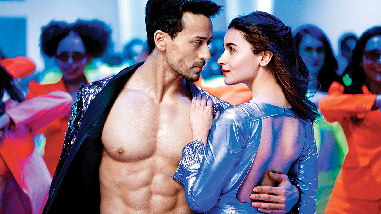 Tiger Shroff with Alia Bhatt in Student Of The Year 2