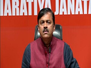 Congress on 'death bed', fighting for its existence: GVL Narasimha Rao