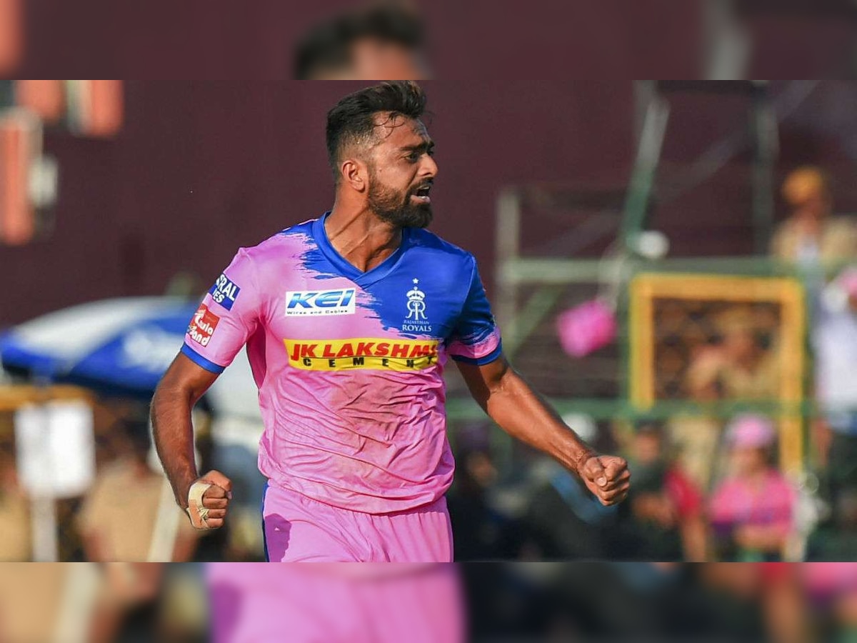 Jaydev Unadkat asked 'to learn how to bowl', shuts down troll with classy reply