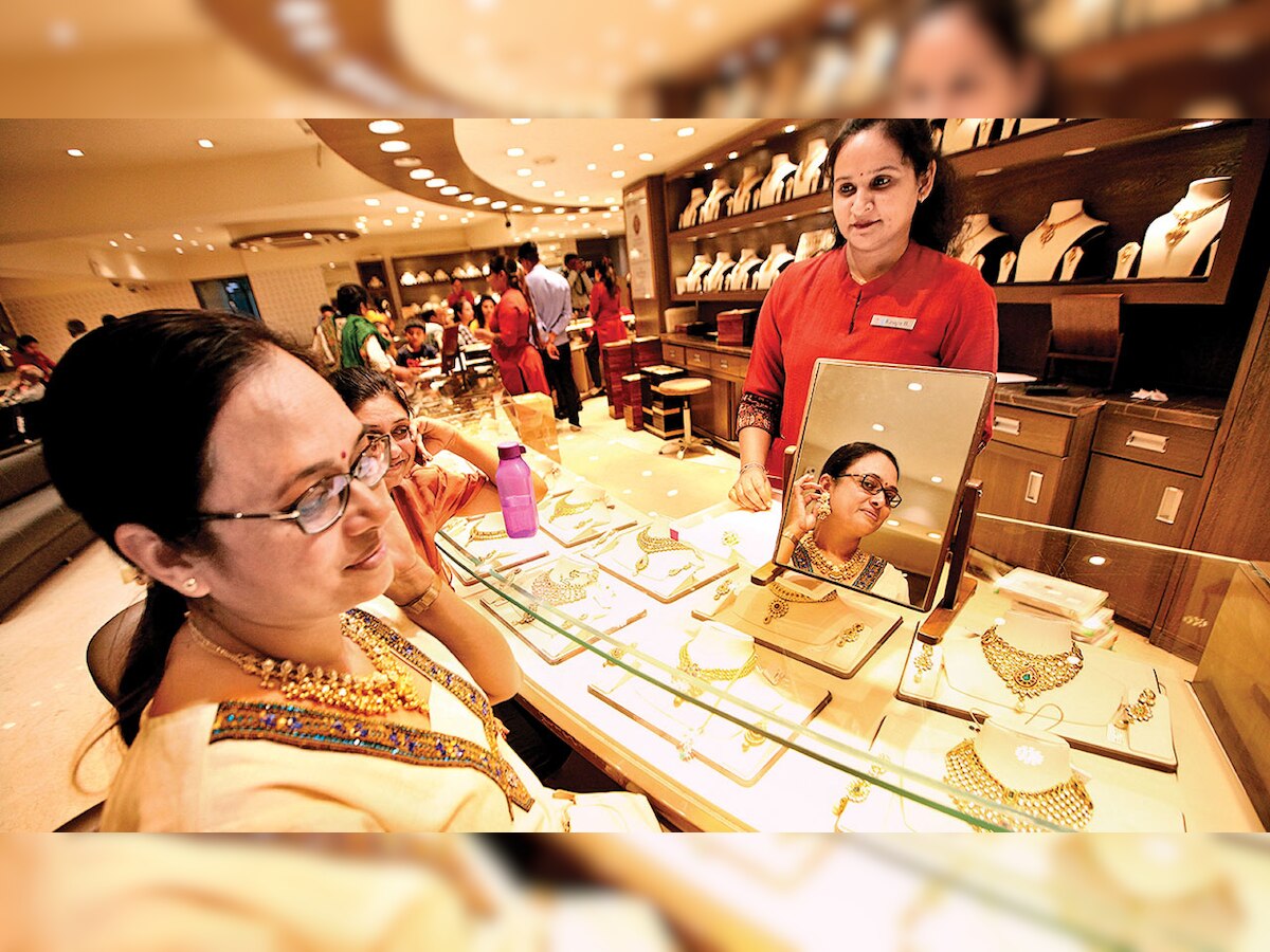 Gujarat: Akshaya Tritiya revives biz for jewellers