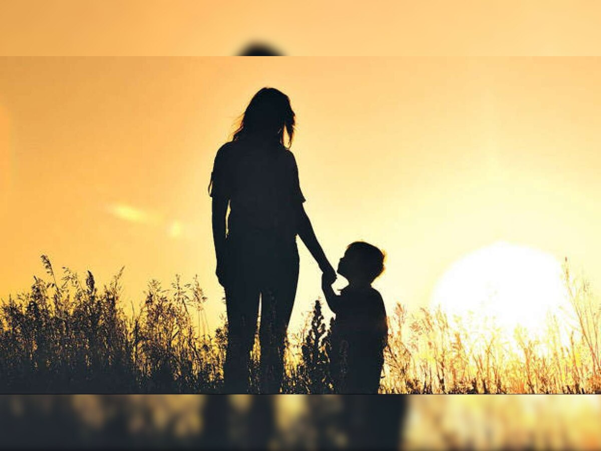 Mother's Day 2019: WhatsApp, SMS, Facebook messages to make your mother feel special