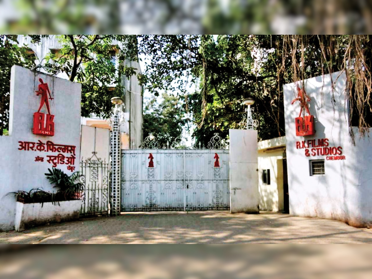 Lamenting loss of RK Studios, apathy of Kapoor khandaan