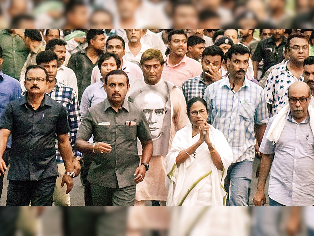 Lok Sabha Election 2019: In Bengal, saffron surge takes hues of red