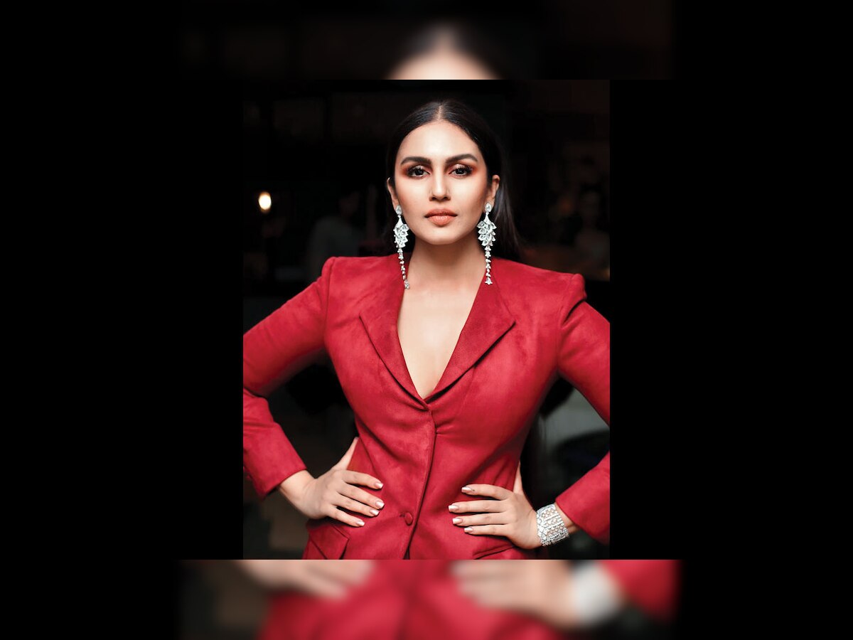 Huma Qureshi: Sonam Kapoor should be awarded for what she has done over the past many years at Cannes