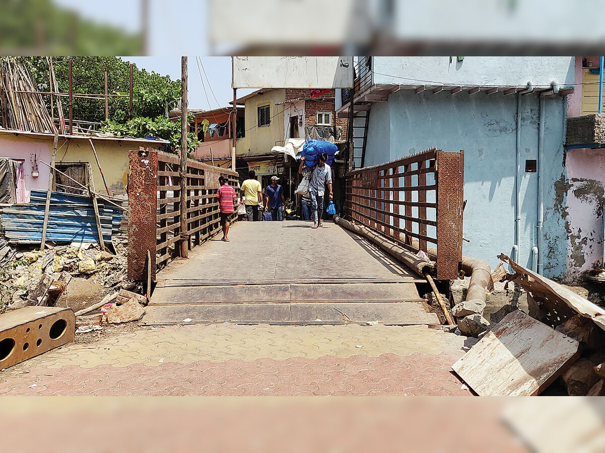 Locals bear the brunt as 15 bridges close across Mumbai
