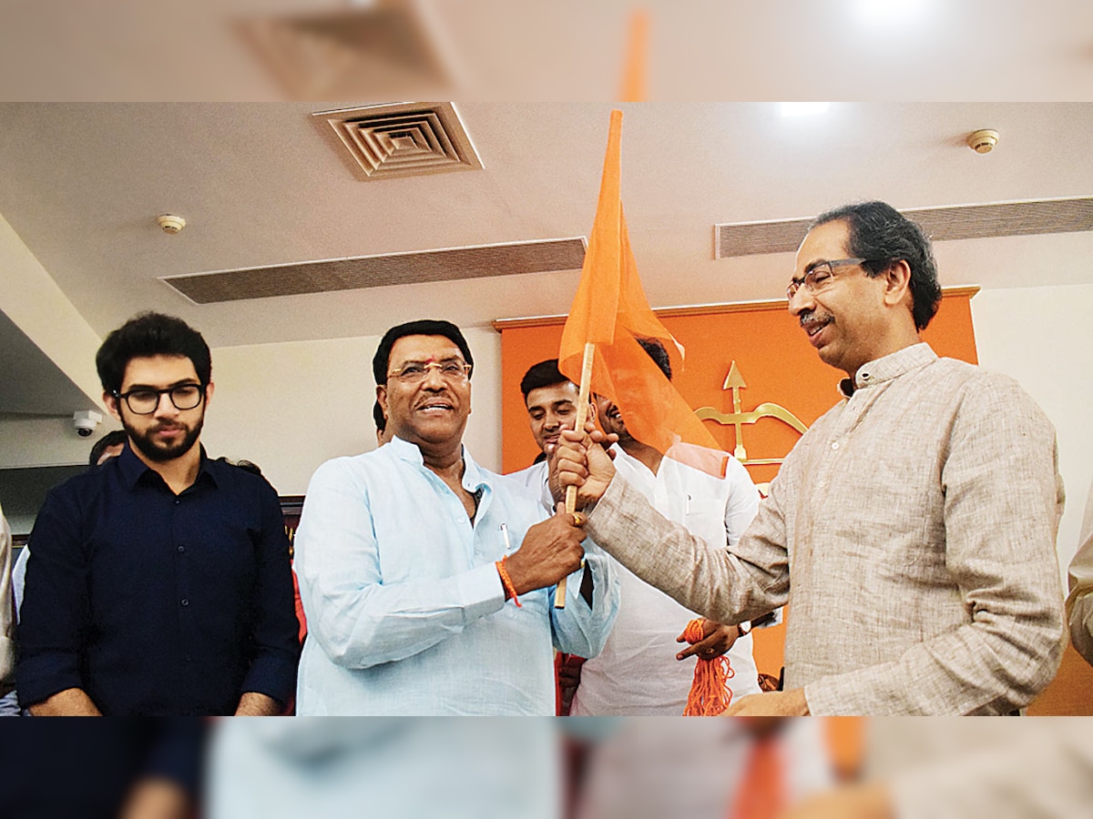 NCP's Jaydutt Kshirsagar swaps side to Shiv Sena