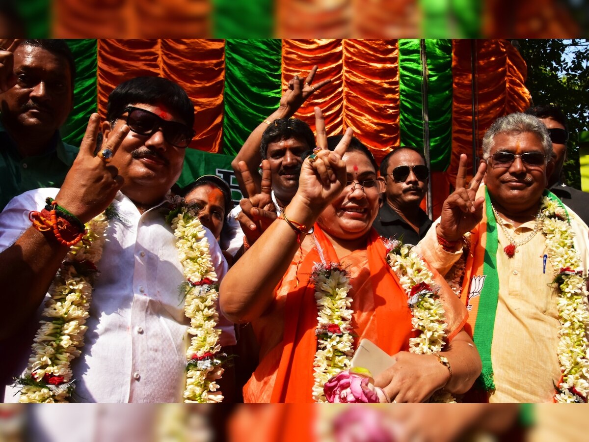 BJP wins 18 of 42 Lok Sabha seats in Mamata's citadel