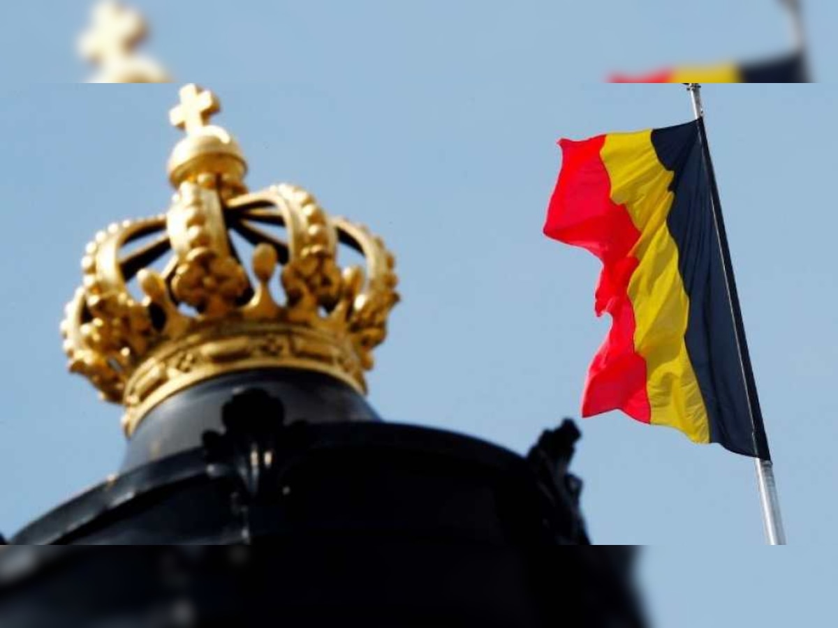 'Under One flag': two belgiums seek one government after vote