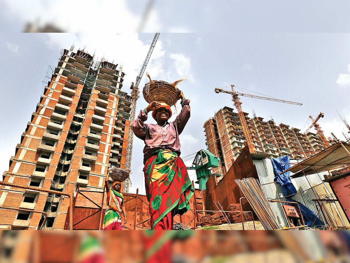 Unsold housing inventory declines to 30 months
