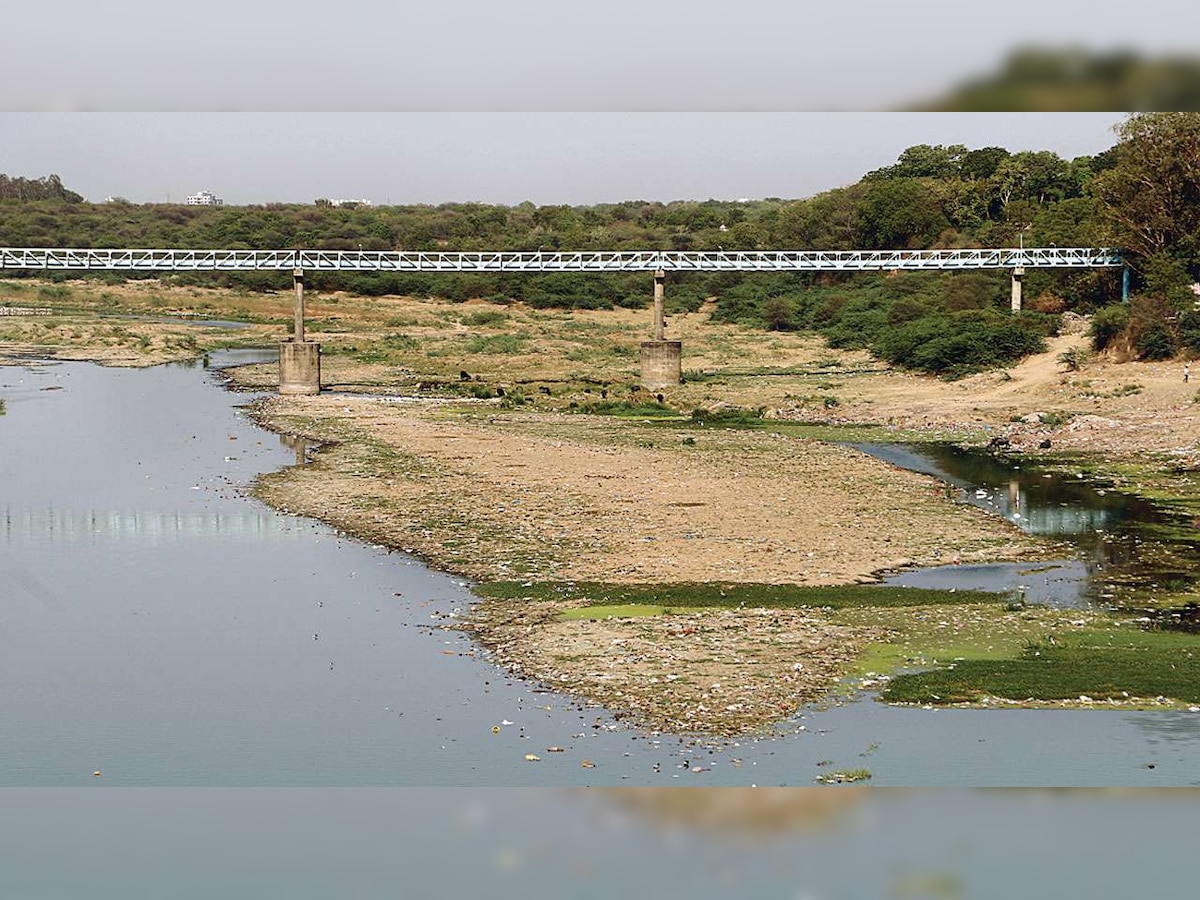 20,000 volunteers to clean up Sabarmati today