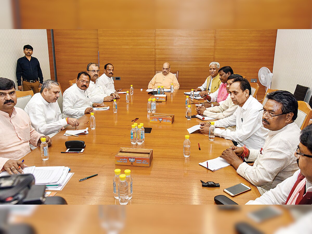 Amit Shah meets core team of states