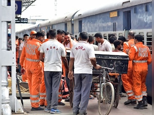 Transport services, port operations halted as Gujarat braces for Cyclone Vayu landfall