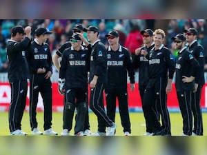 New Zealand coach encourages players to spend time with families during World Cup breaks