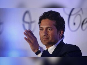 Sachin Tendulkar sues Australian bat manufacturer for not honouring agreement: Reports
