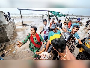 Cyclone Vayu no longer a threat, may return to Kutch on June 17