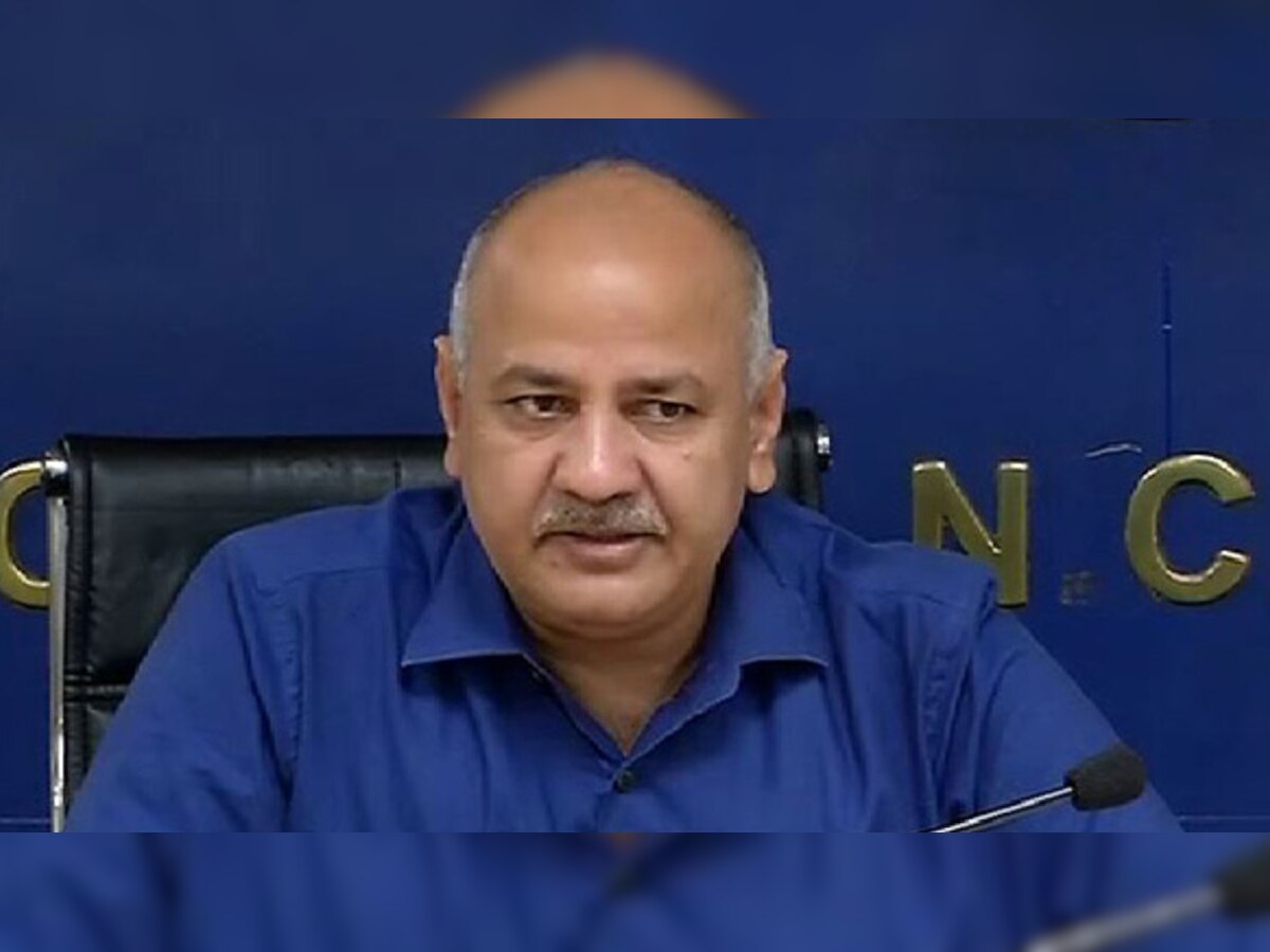 Delhi: Sisodia 'surprised and pained' by Sreedharan's opposition to AAP's free ride scheme for women
