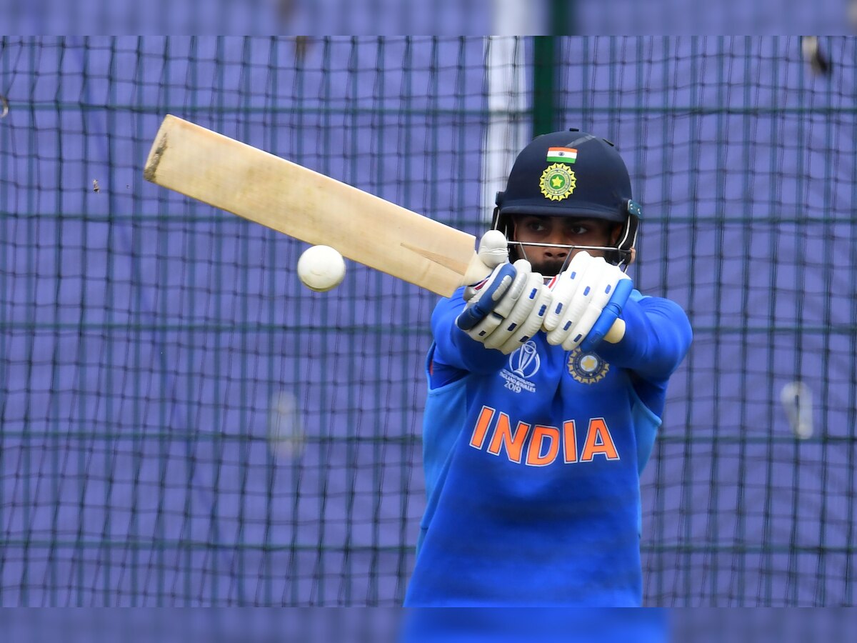 Watch: MS Dhoni, Virat Kohli bat in the nets as Team Indian train ahead of India vs Pakistan match in World Cup 2019