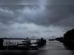 Stunt gone wrong: Kolkata magician goes missing after lowered into Ganga 