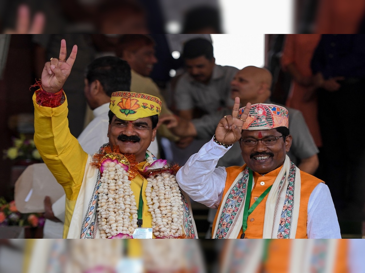 Wearing traditional Madhubani stole & cap, BJP MP Ashok Kumar Yadav attends first day of 17th Lok Sabha