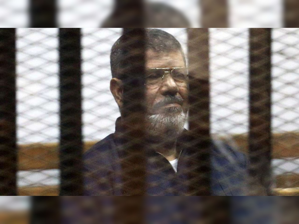 Former Egyptian president Mohammed Morsi dies in court after hearing