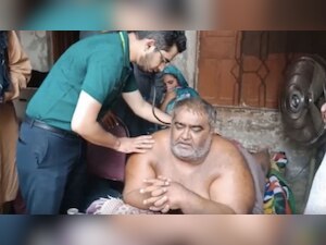 Pak's heaviest man shifted to hospital