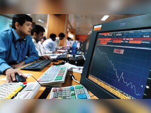 Maruti Suzuki, Ashok Leyland, Tech Mahindra, Ujjivan, Lupin may see selling pressure