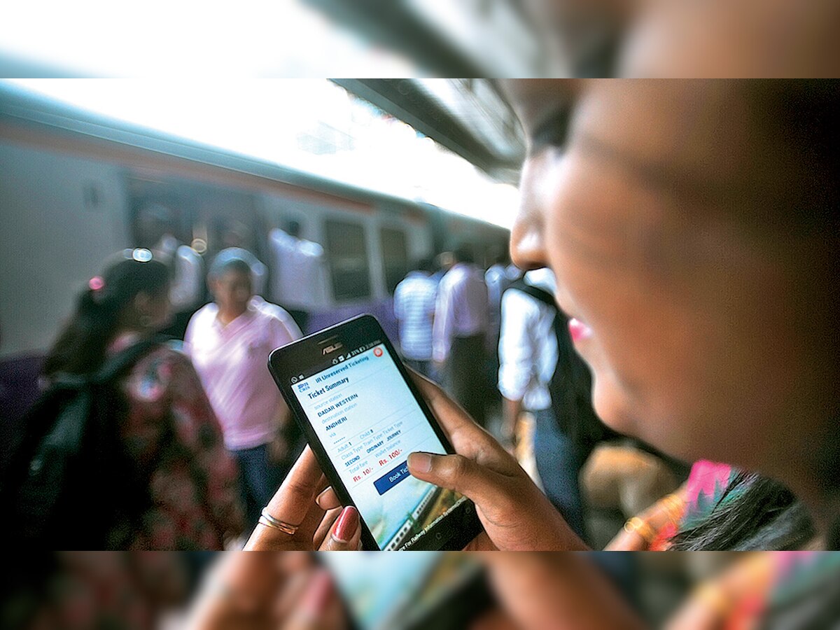 Mumbai: Mobile app ticketing catching up with railway commuters