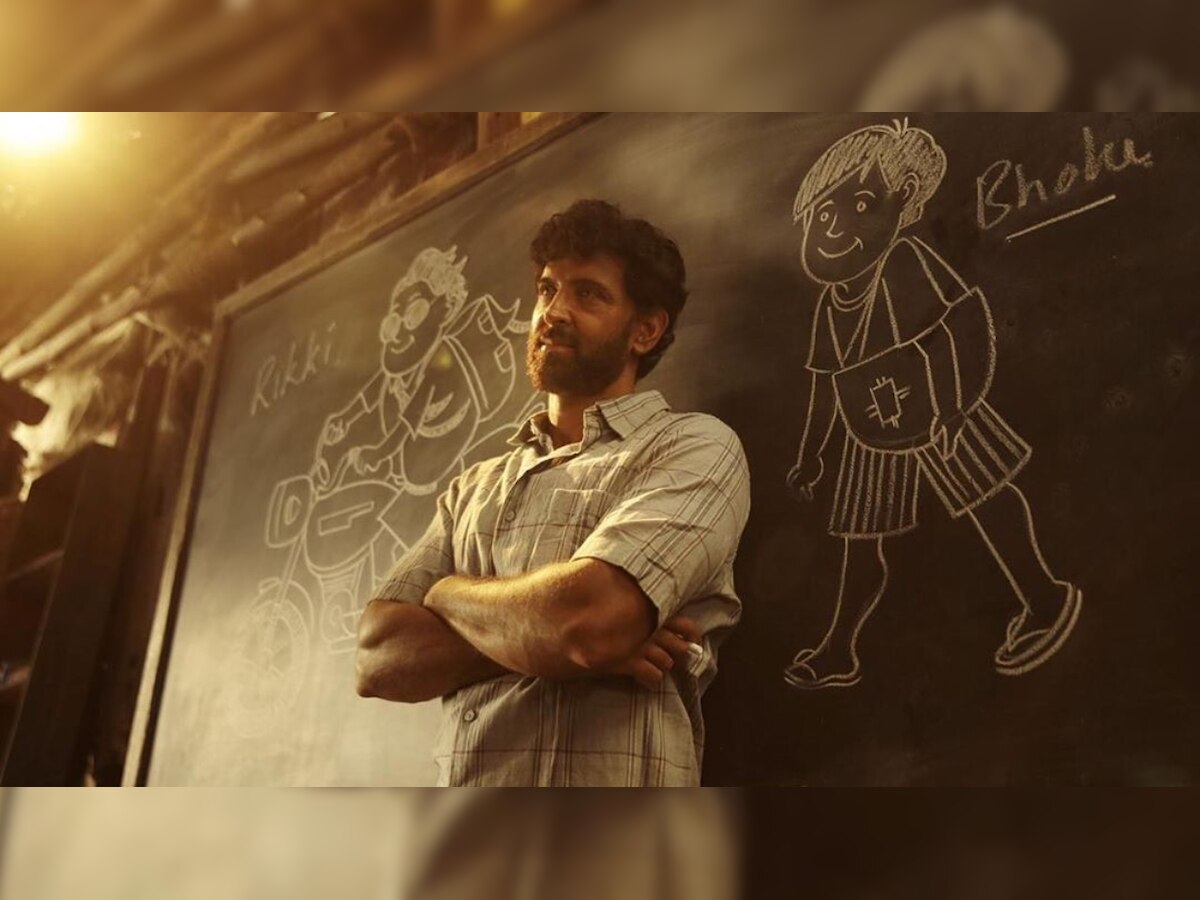 'Constant struggle to stay in character', Hrithik Roshan recalls shooting 'papad-selling phase of Anand' in 'Super 30'