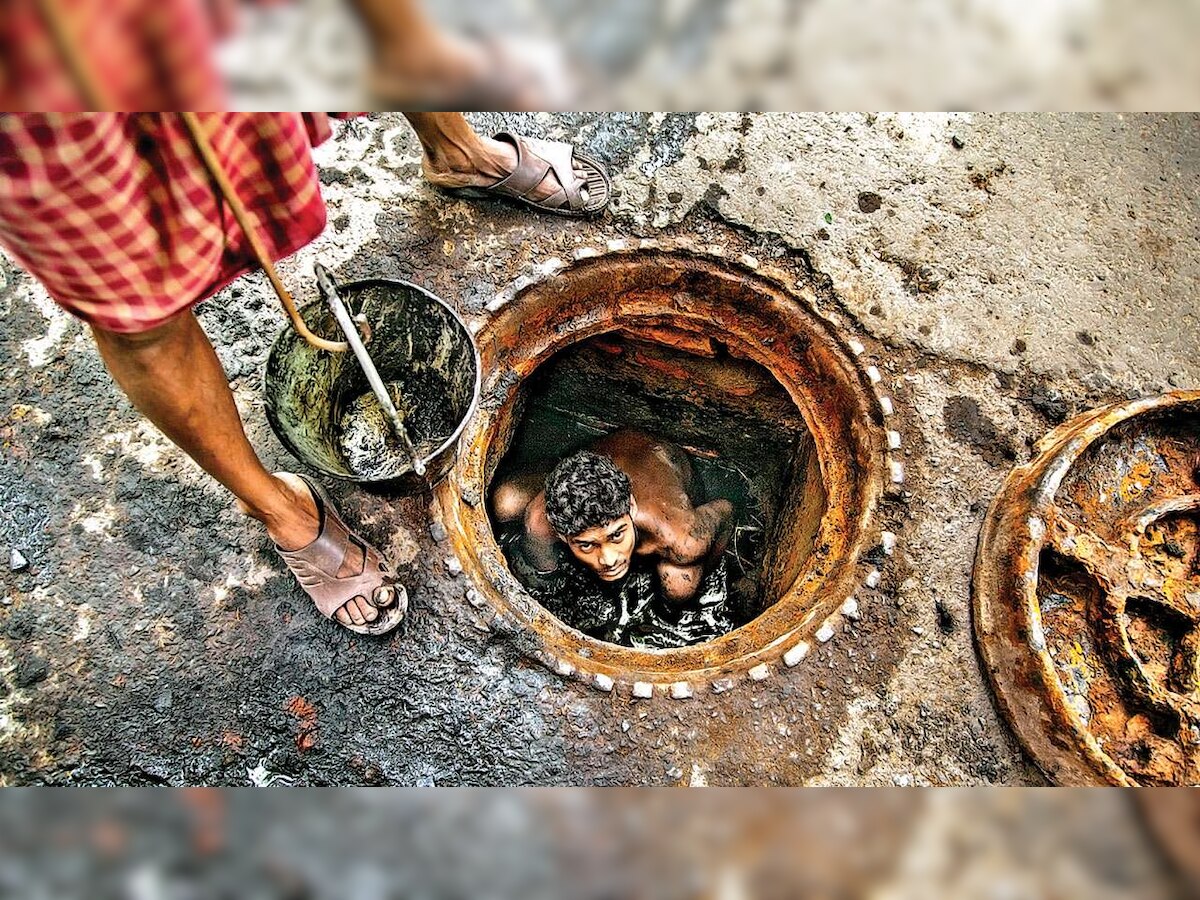 Labourer dies, 2 others go missing while cleaning drain in Delhi