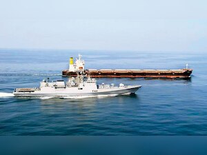 Nigerian pirates free five of Indian sailors