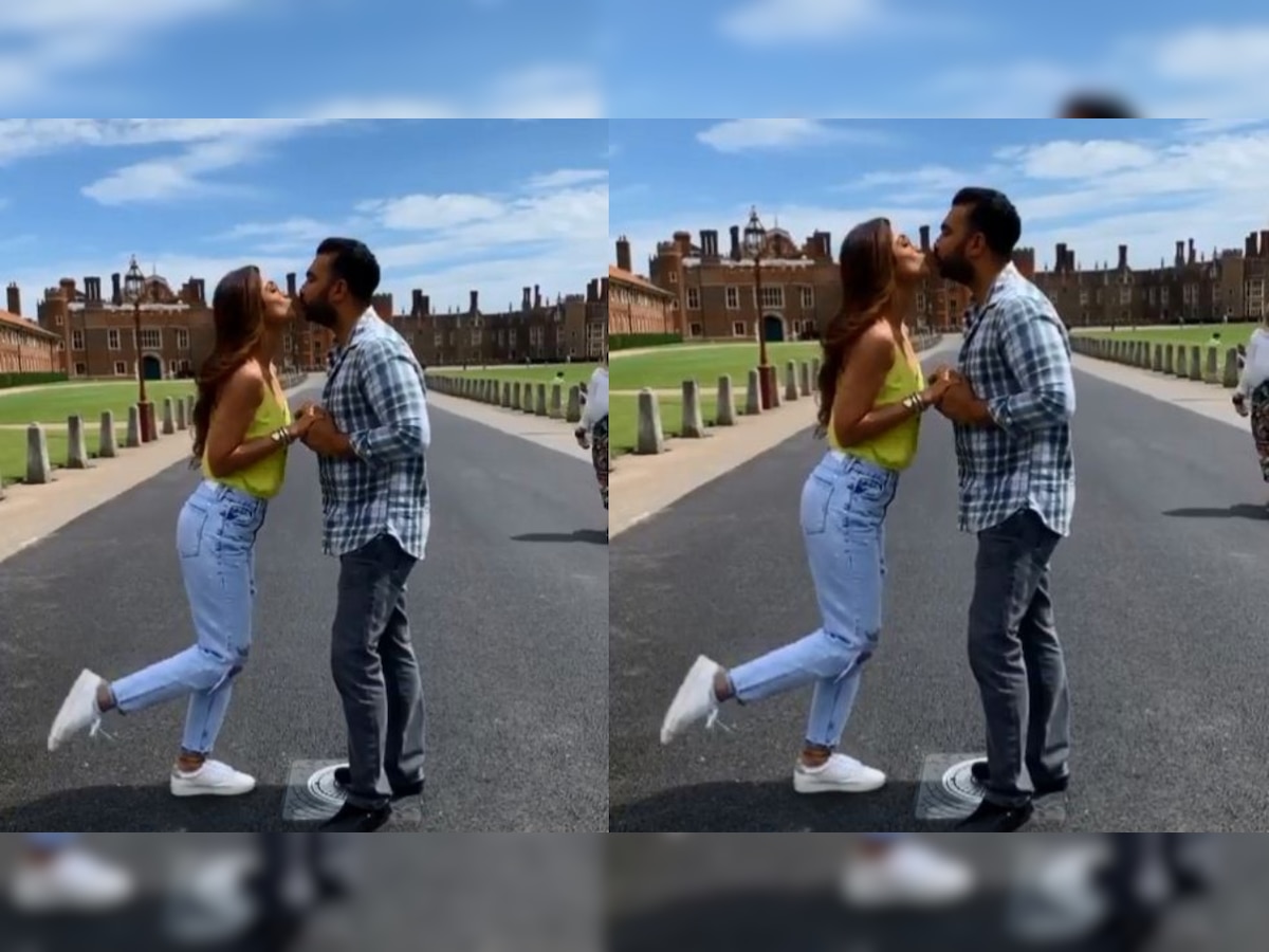 Romantic! Shilpa Shetty and Raj Kundra steal a kiss on London street, watch video