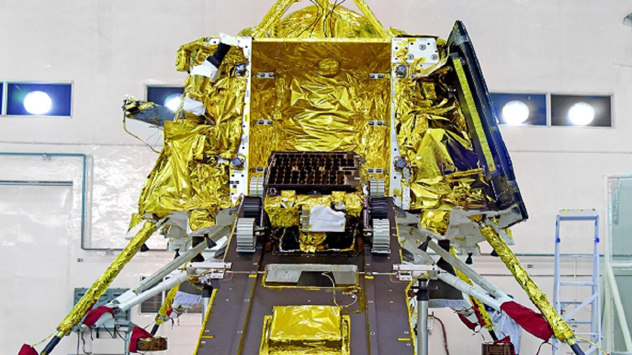 Ahead Of Launch, B-town Extends Wishes To ISRO For Chandrayaan 2