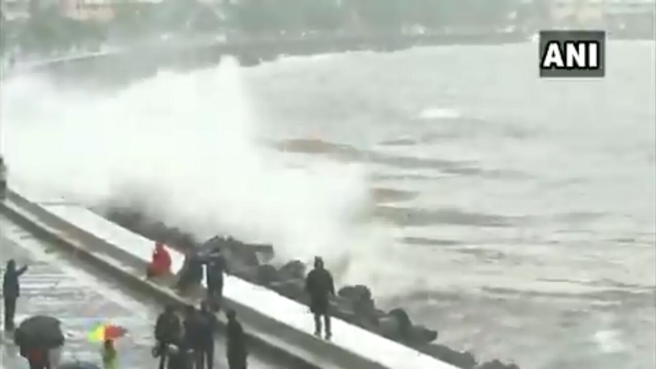 Watch: High Tide At Marine Drive In Mumbai, IMD Alerts Mumbaikars Not ...