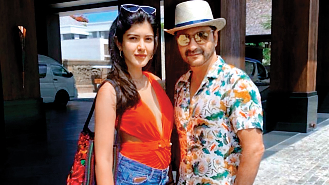 Shanaya Kapoor and Sanjay Kapoor