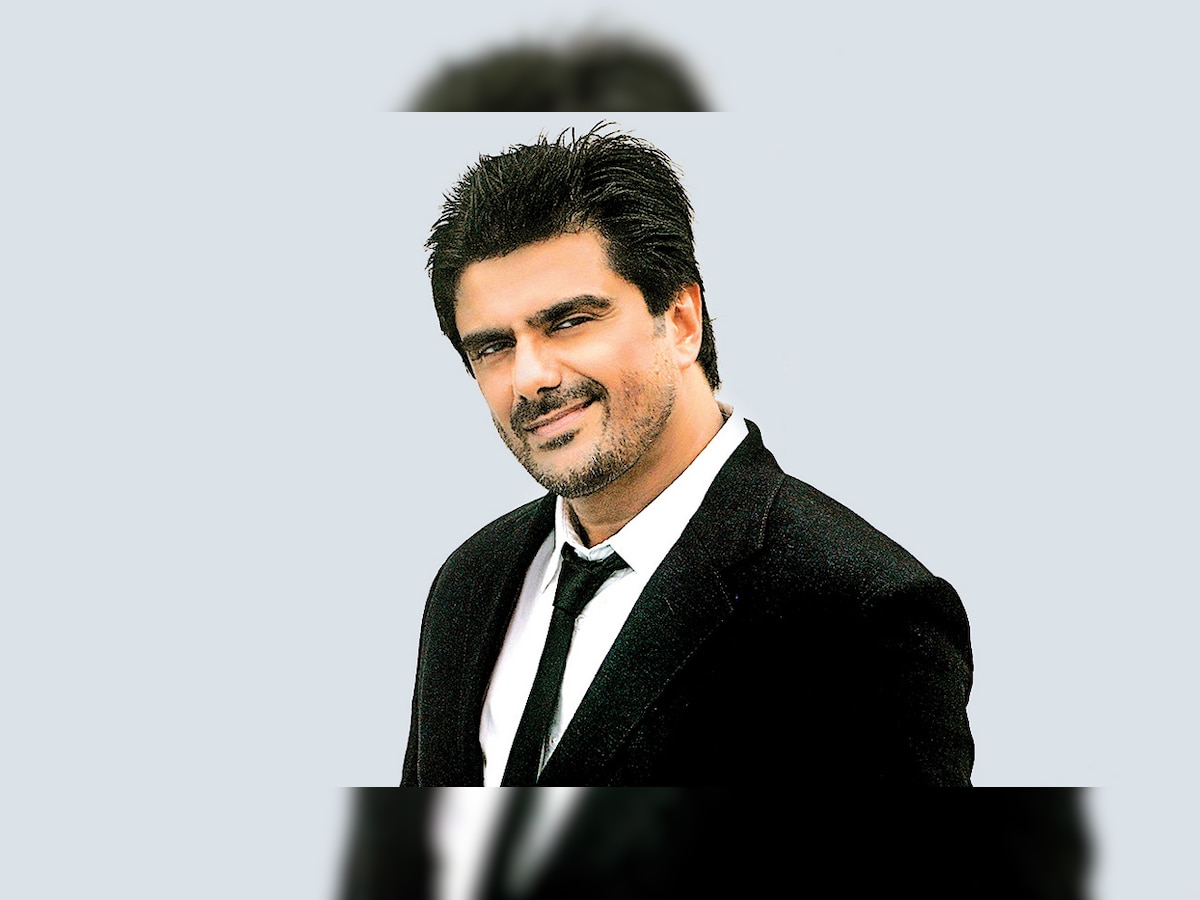 'Fed up of being Mr Goody Two Shoes', Samir Soni turns gangster for 'Mumbai Saga'