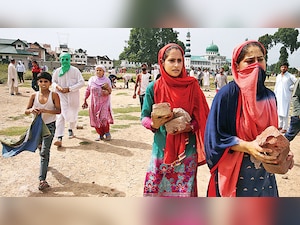 Jammu and Kashmir: Another civilian hurt in 2nd stone pelting incident in Kupwara