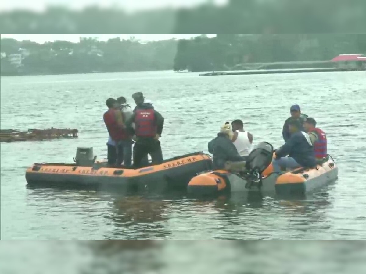 Bhopal: At least 11 dead after boat with 16 people capsizes at Khatlapura Ghat during Ganpati Visarjan