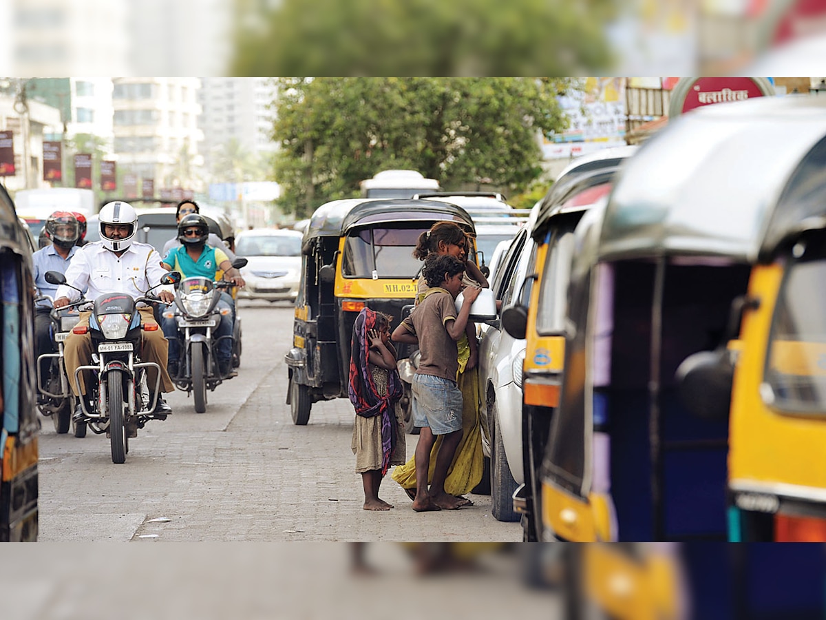 Mumbai: Flower seller dad forces son to hit street begging