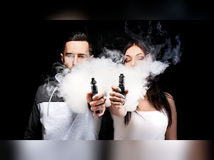 meilleur liquide pour cigarette électronique Will the e-cigarettes ban make life easier for tobacco companies? Join the  debate main image 1