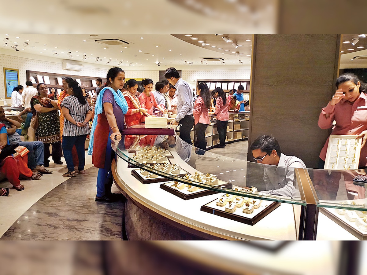 Ahmedabad: Jewellers pray for Midas touch to lift festive season