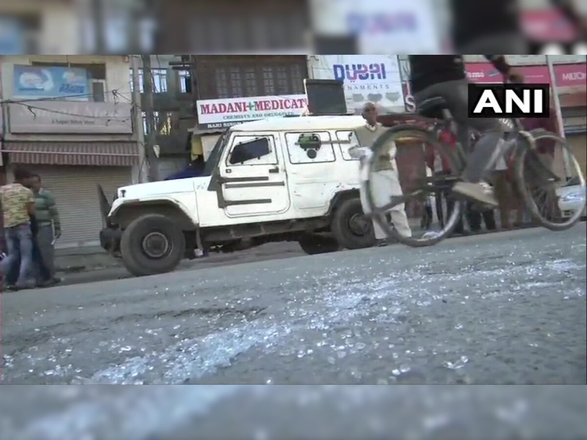 Grenade attack in Srinagar, 5 civilians injured