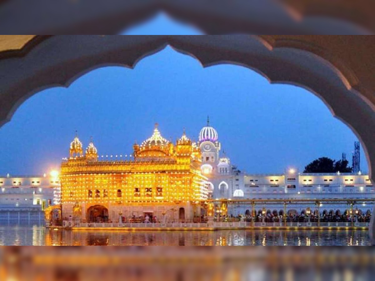 Devotees throng Golden Temple to celebrate Parkash Gurpurab of Guru Ram Das