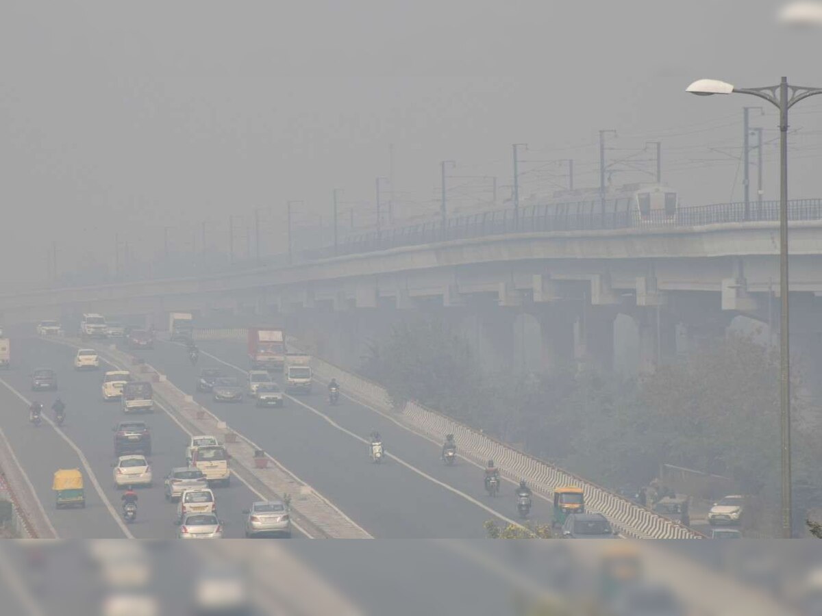 Thick layer of smog in Delhi as air quality continues to remain in severe category