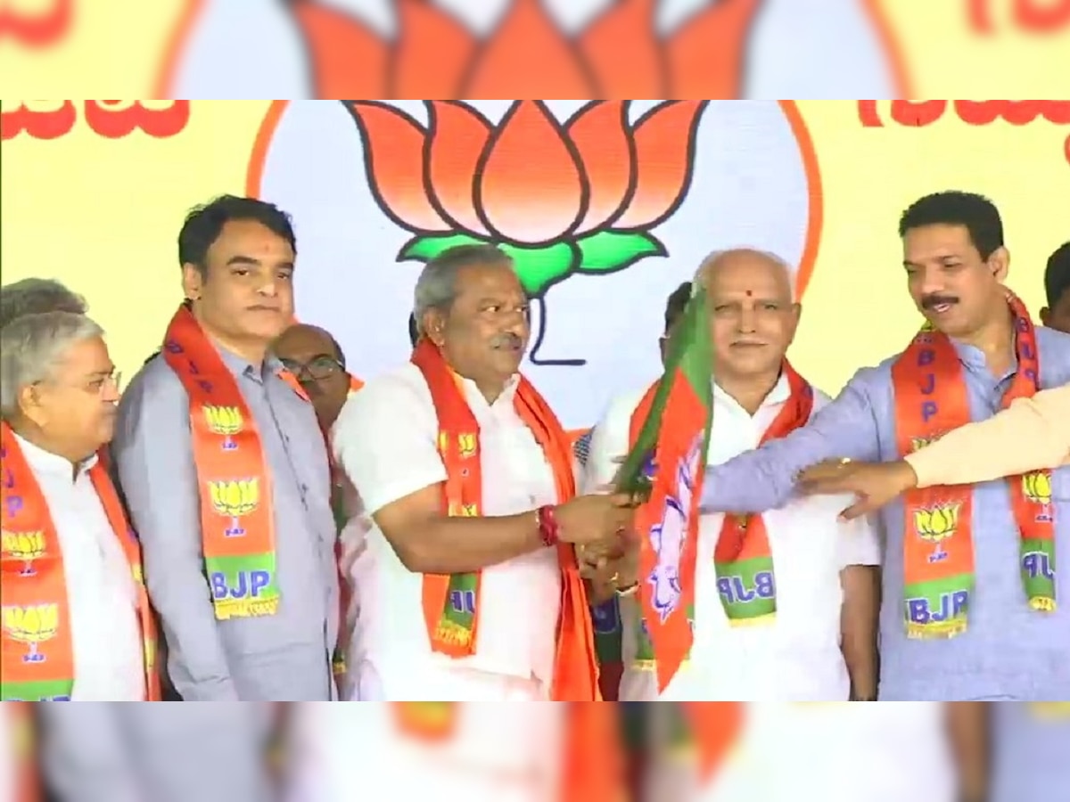 Karnataka: 16 disqualified MLAs join BJP, 13 find place in 1st list of candidates for bypolls